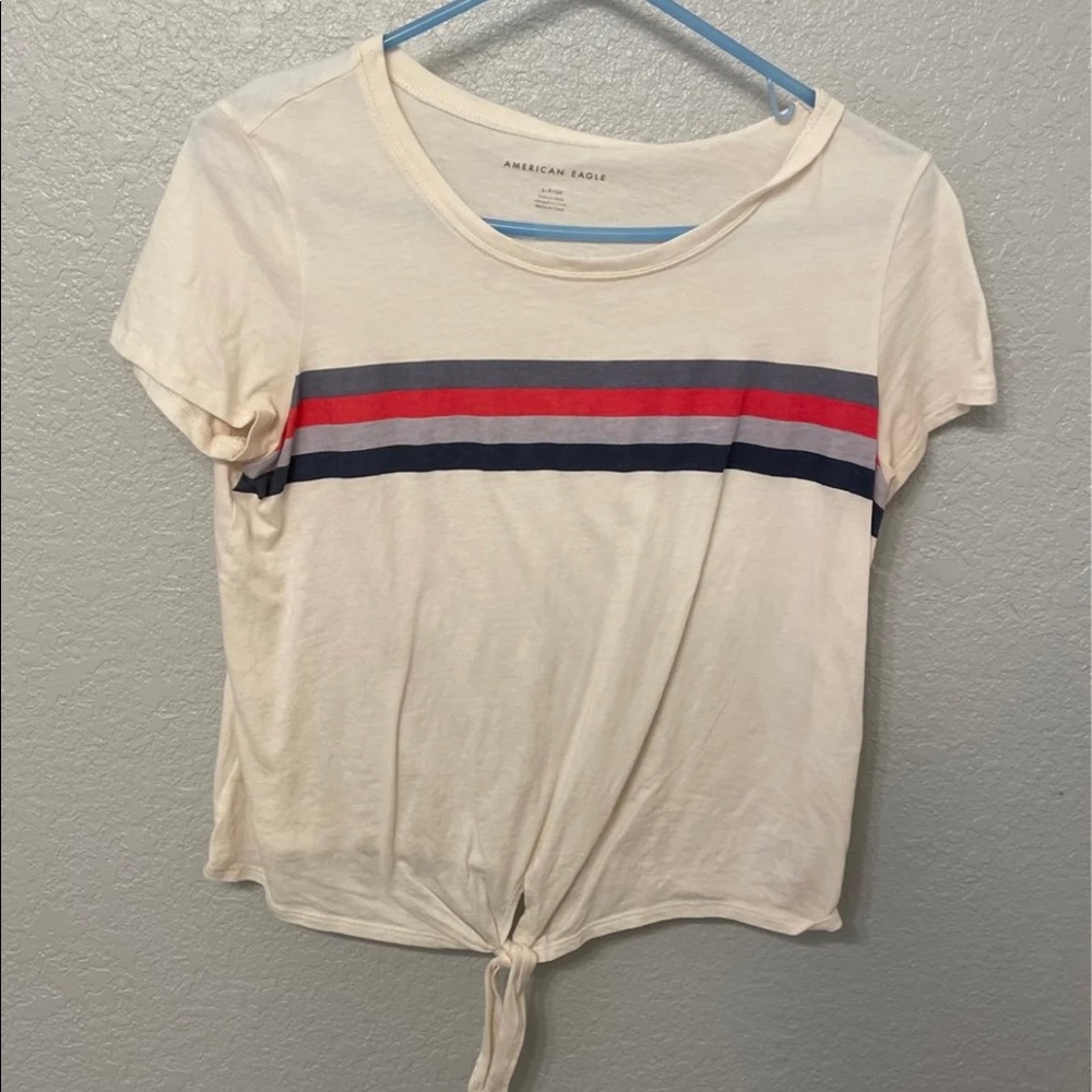 American Eagle knotted tee